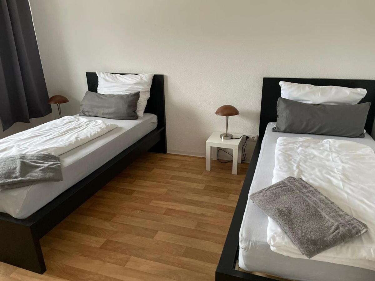 Zwei-Raum Wohnung Fuer Max. 4 Personen Magdeburg Bagian luar foto